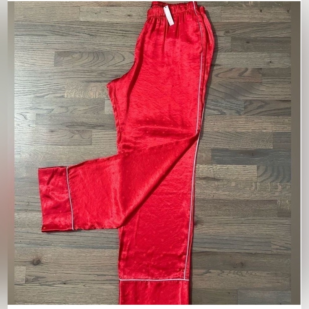 🆕🔥VICTORIA SECRETS SUPER CUTE&SILKY SATIN RED&POKA DOT SLEEPWEAR NWOT!!!!!!